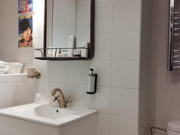 Pensión Boutique Caravan Cinema : photo 8 de la chambre appartement 2 chambres