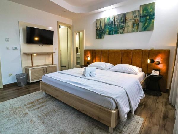 Hotel National : photo 5 de la chambre grande chambre double 