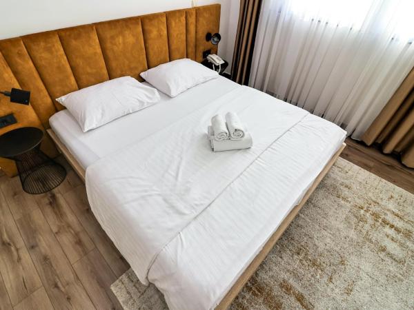 Hotel National : photo 4 de la chambre grande chambre double 