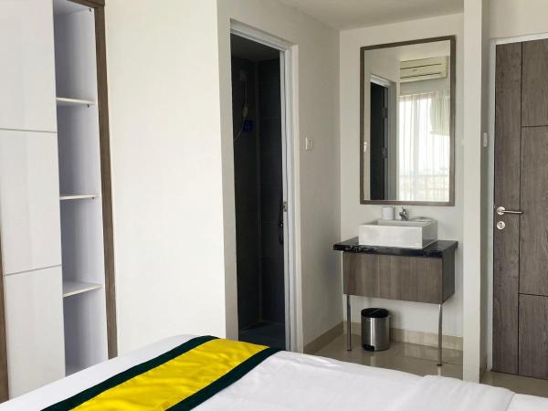 Hotel Dhika Serenity Surabaya : photo 4 de la chambre chambre deluxe