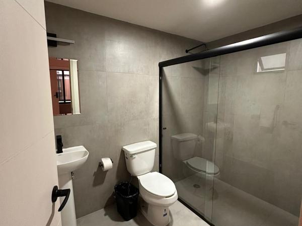 Urban Circunvalación : photo 10 de la chambre chambre lits jumeaux