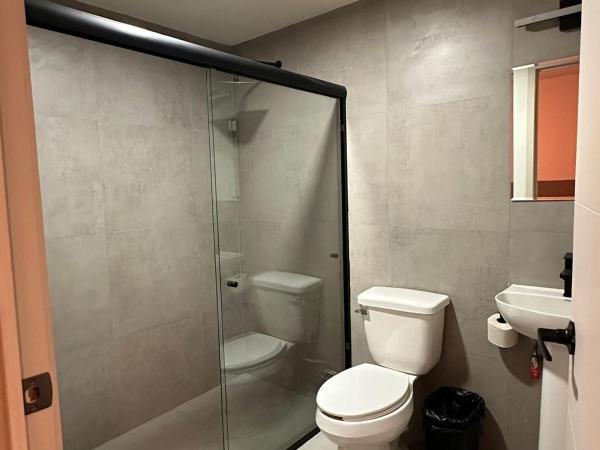 Urban Circunvalación : photo 4 de la chambre chambre lits jumeaux