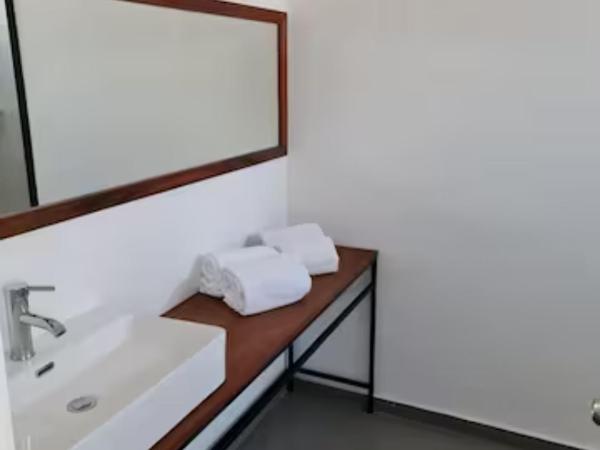 Urban Gran Plaza : photo 5 de la chambre chambre lits jumeaux