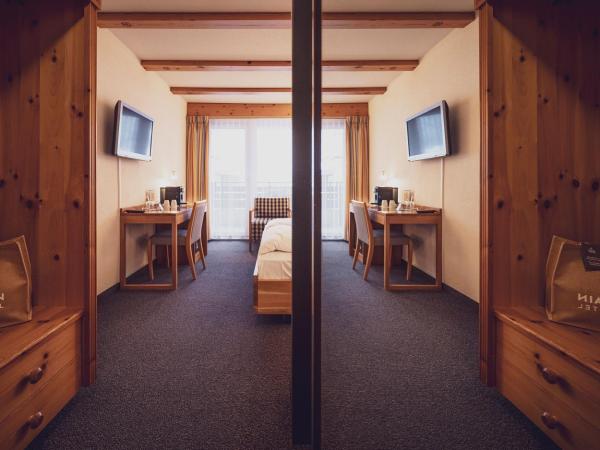 Mountain Plaza Hotel : photo 1 de la chambre chambre double classique avec balcon