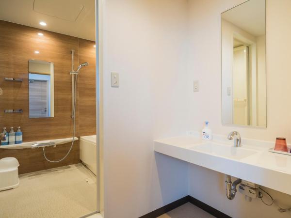 Hotel Hakata Nakasu Inn : photo 6 de la chambre chambre lits jumeaux de luxe - non-fumeurs