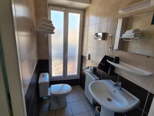 Le Grand Hotel : photo 6 de la chambre chambre lits jumeaux confort