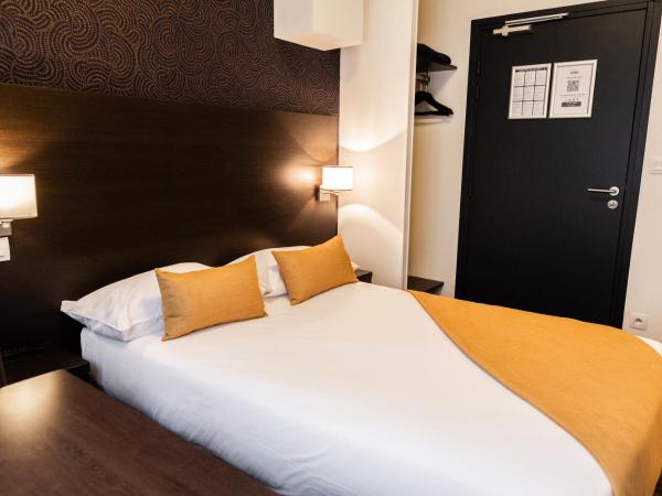 Hotel Astrid Caen centre : photo 6 de la chambre petite chambre double