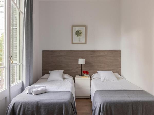 Ally's Bed&Breakfast, : photo 8 de la chambre chambre double avec salle de bains privative