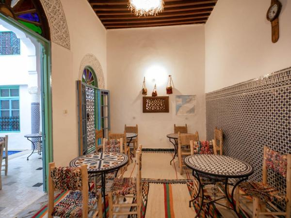 BackHome Fez : photo 8 de la chambre lit dans dortoir mixte de 8 lits