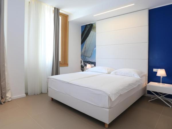 Guesthouse Villa Scalaria : photo 9 de la chambre chambre double deluxe - vue sur ville