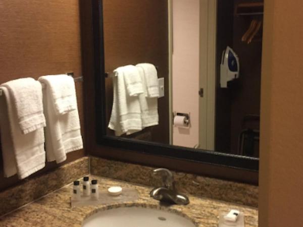 Country Inn & Suites by Radisson, Phoenix Airport, AZ : photo 4 de la chambre chambre lit king-size - accessible aux personnes à mobilité réduite/non-fumeurs