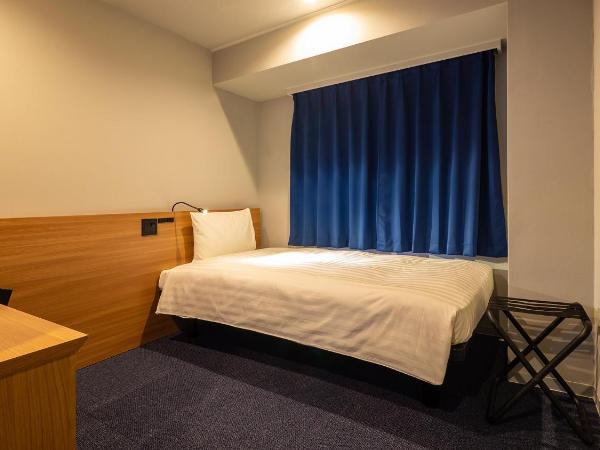 Toyoko Inn Osaka Yodoyabashi-eki Minami : photo 4 de la chambre chambre simple - cigarette Électronique