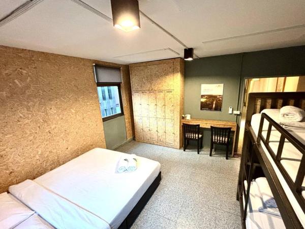 FORESTTEL.BKK : photo 3 de la chambre chambre familiale