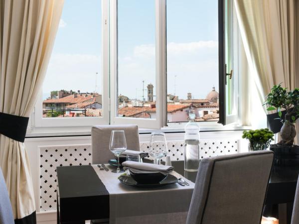 Tornabuoni Suites Collection Residenza D'Epoca : photo 6 de la chambre suite - vue sur ville