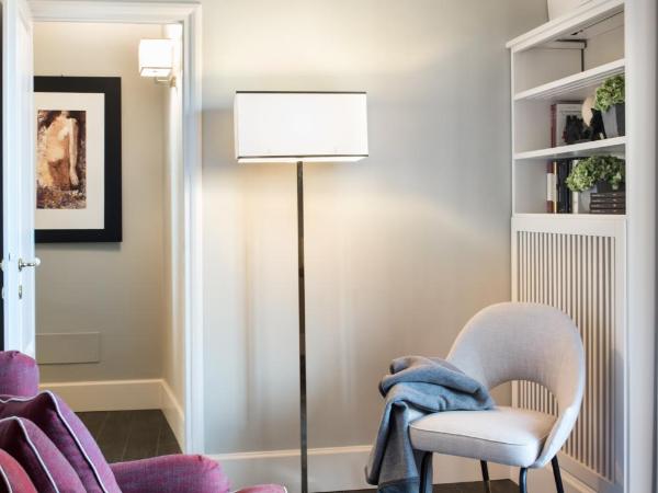 Tornabuoni Suites Collection Residenza D'Epoca : photo 6 de la chambre suite deluxe avec terrasse