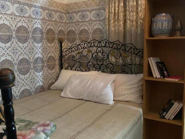 Riad Fez Hostel : photo 1 de la chambre chambre deluxe double ou lits jumeaux