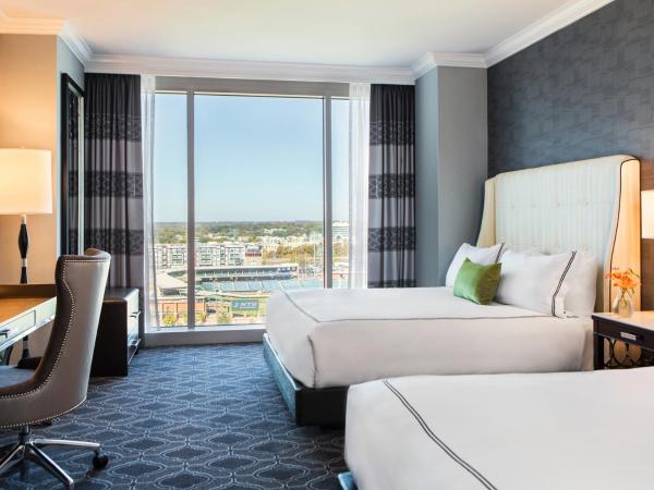 Kimpton Tryon Park Hotel, an IHG Hotel : photo 3 de la chambre essential queen room with two queen beds and park view