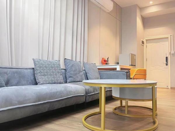 广州沃家国际公寓 : photo 2 de la chambre suite avec balcon