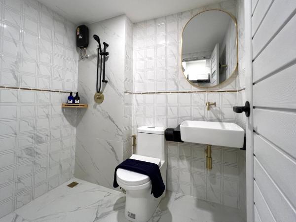 Travelier Hostel : photo 7 de la chambre chambre familiale