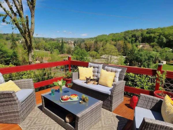 La Bayardine : photo 10 de la chambre chambre double - vue sur jardin