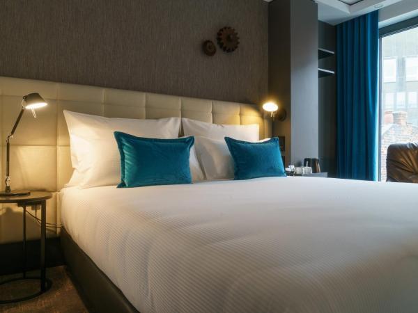 Motel One Manchester-Royal Exchange : photo 6 de la chambre chambre standard lit queen-size