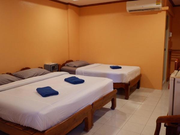 Goldbeach guesthouse : photo 3 de la chambre chambre triple classique