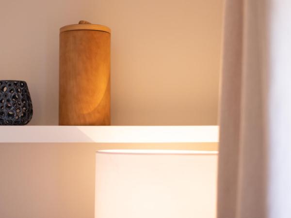 Hotel des Lices : photo 7 de la chambre petite chambre standard classique - vue sur rue