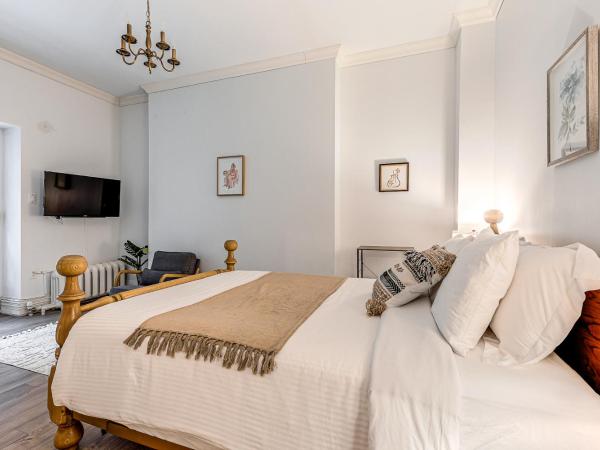 Auberge La Chouette : photo 1 de la chambre chambre lit queen-size