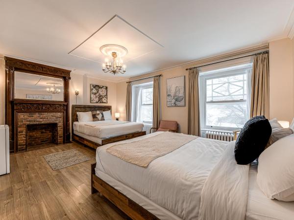 Auberge La Chouette : photo 1 de la chambre chambre double avec 2 lits queen-size