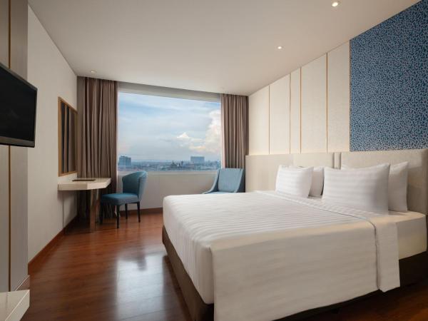 Hotel Santika Premiere Gubeng Surabaya : photo 1 de la chambre chambre lit king-size