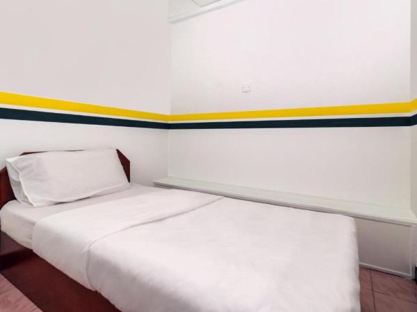 Sutera Inn Inanam : photo 10 de la chambre chambre simple standard avec salle de bains commune