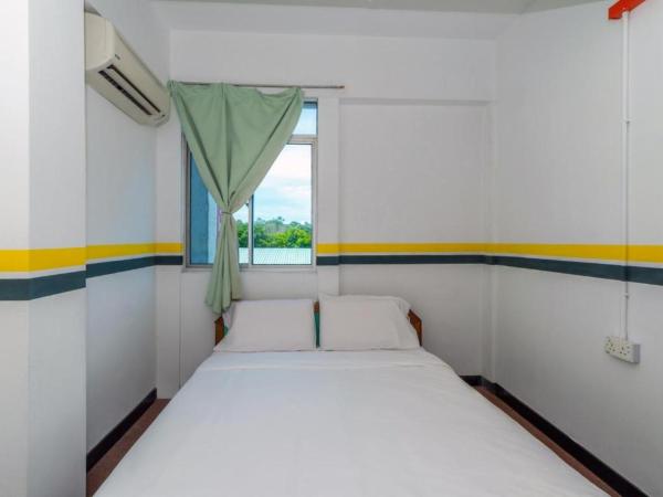 Sutera Inn Inanam : photo 6 de la chambre chambre double standard