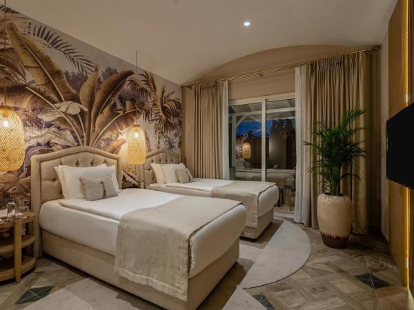 Papillon Ayscha Resort & Spa : photo 5 de la chambre villa avec piscine privée