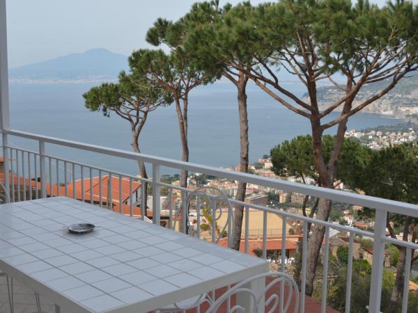 Residence Le Terrazze : photo 10 de la chambre appartement 1 chambre avec terrasse - vue sur mer