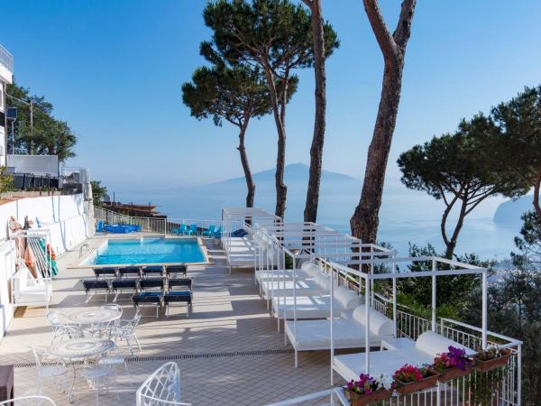 Residence Le Terrazze : photo 9 de la chambre chambre double standard