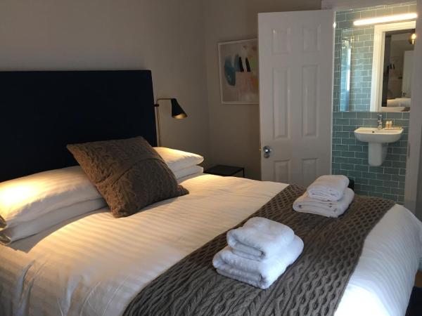 Pembroke Hall : photo 5 de la chambre petite chambre double