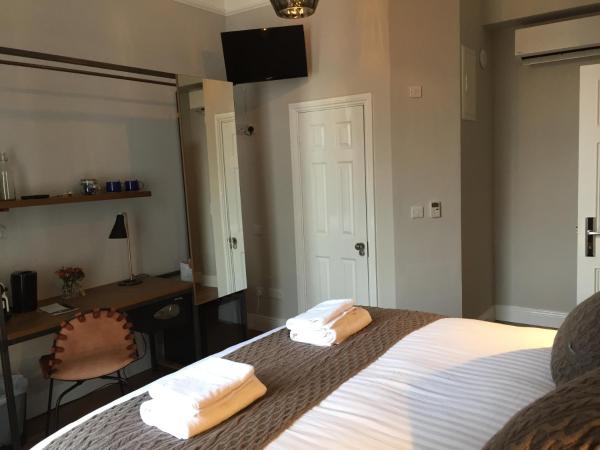 Pembroke Hall : photo 7 de la chambre petite chambre double