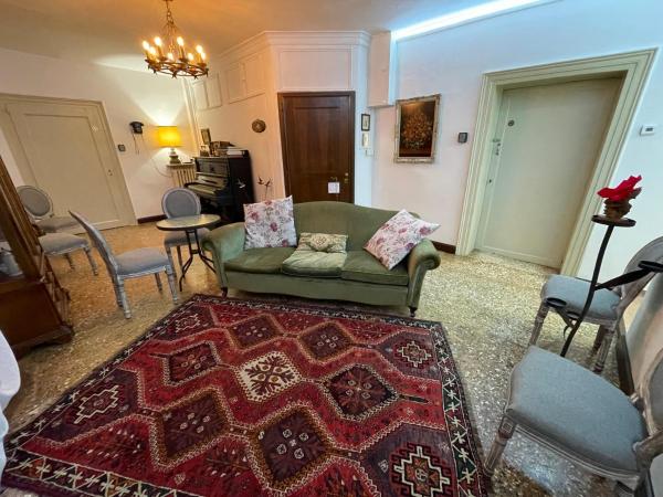 Lions Venice Guest house : photo 8 de la chambre chambre double ou lits jumeaux deluxe - vue sur ville