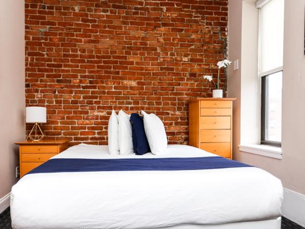 Stylish Studio in Boston Brownstone, C.Ave #21 : photo 6 de la chambre studio