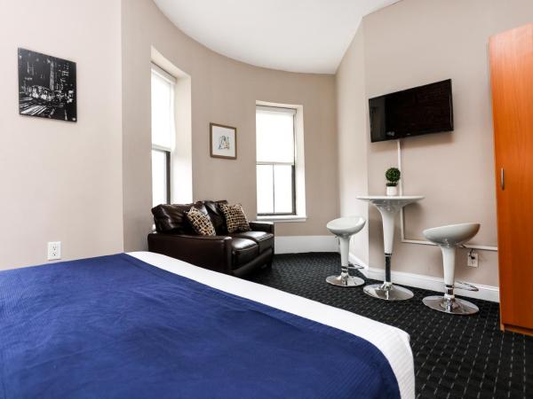 Stylish Studio in Boston Brownstone, C.Ave #21 : photo 7 de la chambre studio