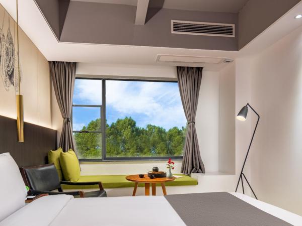 Trip Voicer Chengdu Wide and Narrow Alley : photo 4 de la chambre simplified king bed