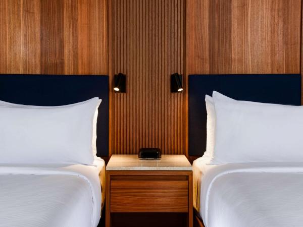 Hilton Cancun Mar Caribe All-Inclusive Resort : photo 2 de la chambre chambre avec 2 lits queen-size - vue sur océan