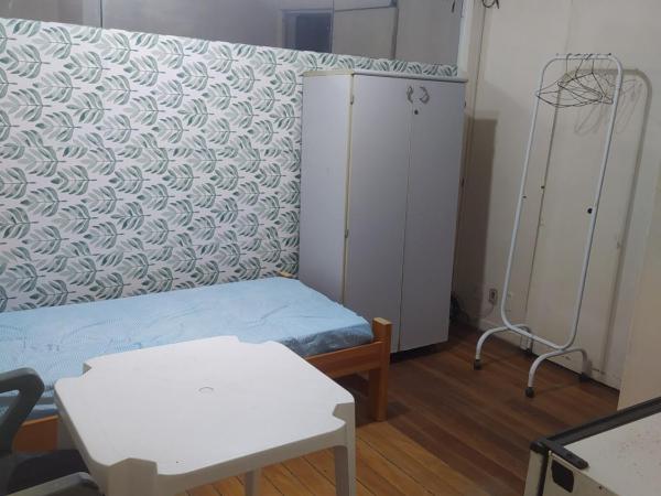 Suítes privativas Metrô Oscar Freire HC NUBANK INCOR PAULISTA : photo 4 de la chambre chambre quadruple avec salle de bains privative
