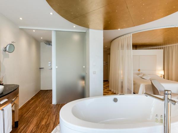 Hotel des Balances : photo 4 de la chambre suite romantique avec balcon - vue sur rivière