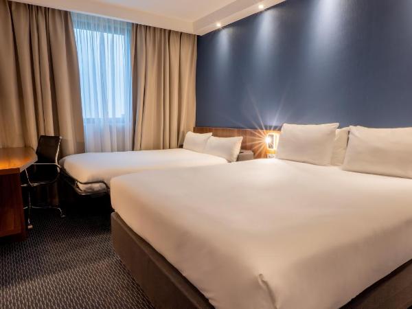 Holiday Inn Express Dijon, an IHG Hotel : photo 5 de la chambre chambre lit queen-size standard avec canapé-lit - non-fumeurs