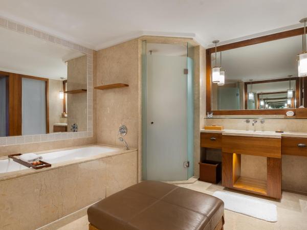 Mandarin Oriental, Sanya : photo 4 de la chambre chambre lit king-size avec terrasse