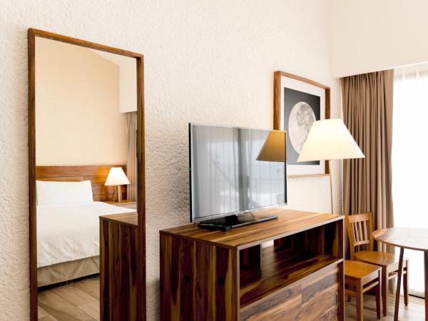 Holiday Inn Resort Ixtapa All-Inclusive, an IHG Hotel : photo 3 de la chambre chambre lit king-size supérieure - vue sur mer/non-fumeurs