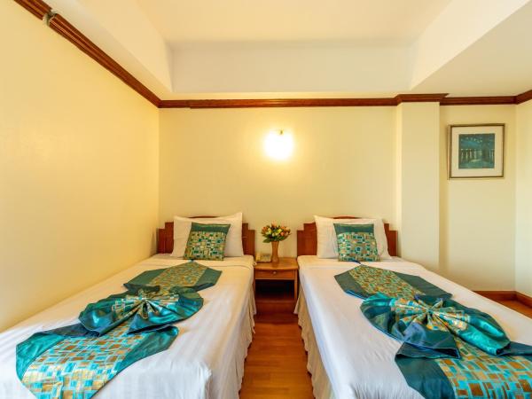 Chomsin Hua Hin ชมสินธุ์ หัวหิน : photo 7 de la chambre chambre double supérieure