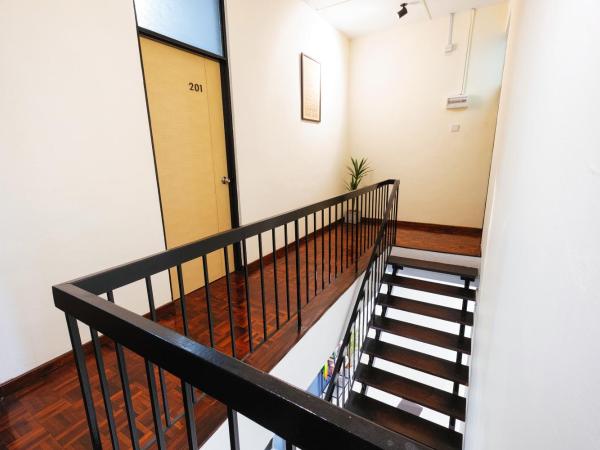 monstera guesthouse @ Ipoh Garden East : photo 8 de la chambre chambre familiale avec salle de bains privative