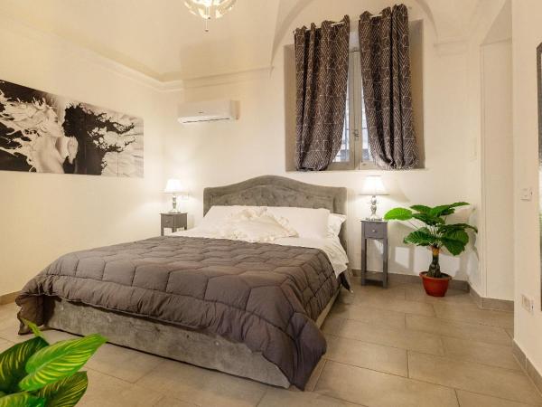 Duomo Luxury Suite Catania : photo 1 de la chambre chambre lit queen-size deluxe